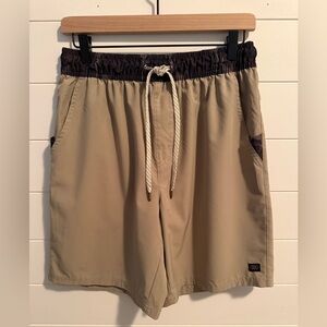 LEG3ND Discovery Men's Tan and Camouflage Athletic Shorts 7” Size Medium